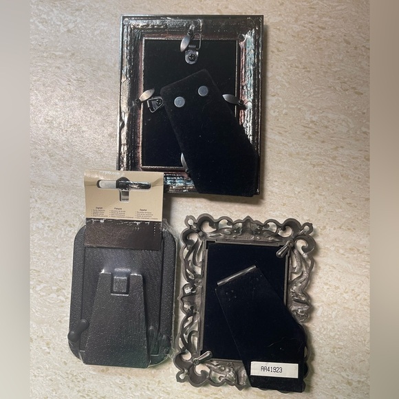 Photo Frame Set - Picture 2 of 2